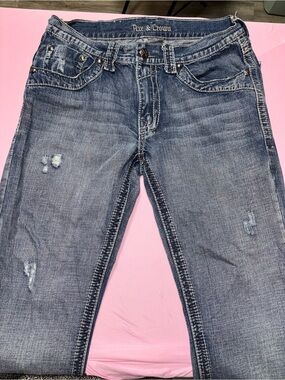 Axe & Crown Men's Straight Fit Blue Distressed Jeans